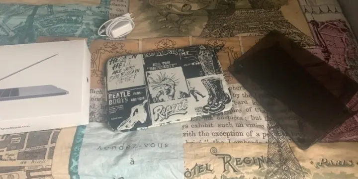 Apple MacBook Pro TouBar 2018