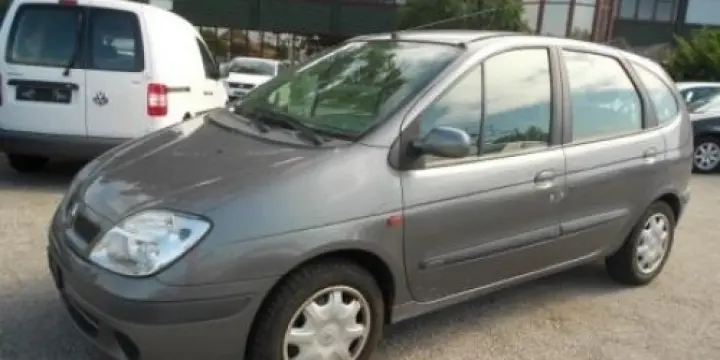 Renault Scénic 1.6 16V