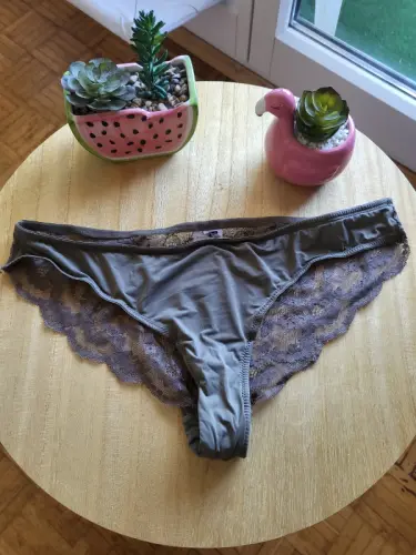 Mes petites culottes portées rien que pour ton plaisir à Fribourg