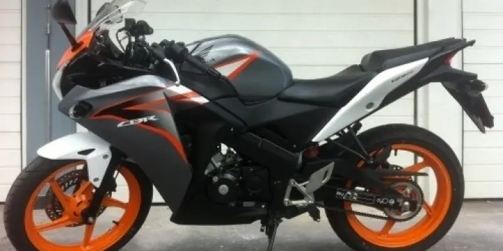 Honda CBR 125 R 3000km Superbe état !