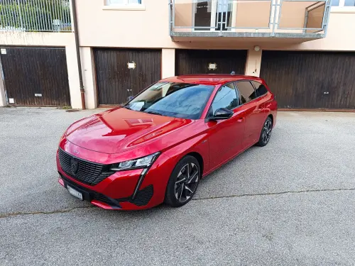 Peugeot 308 hybride SW à Puidoux