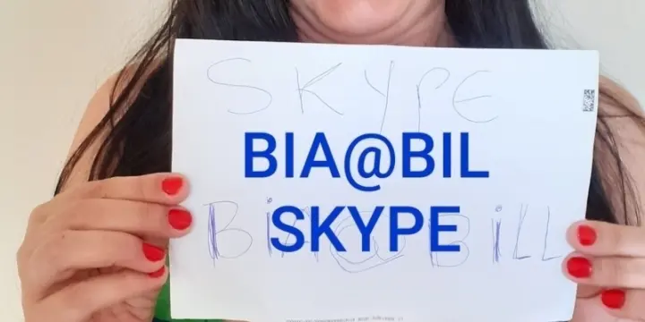 Belle fille pour cam2cam exclusivement