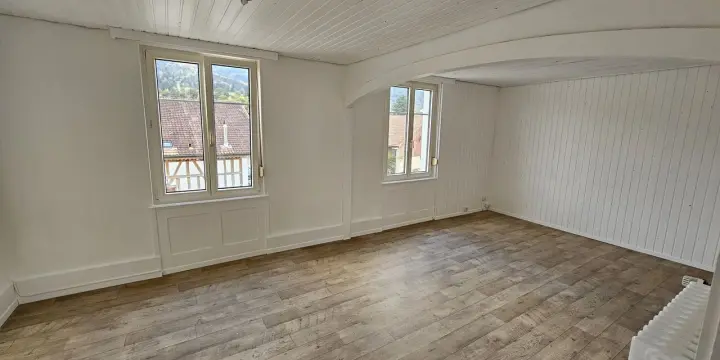 Bel appartement de 3,5 pièces à louer dans le village de Bassecourt