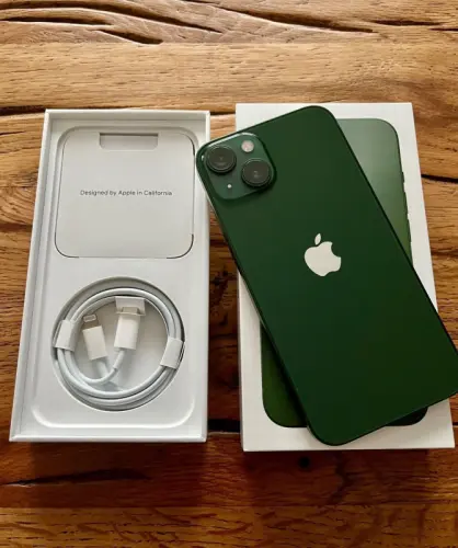 iPhone 13, 128GB, vert, neuf à Fribourg