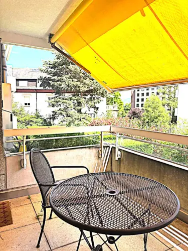 Très beau 5.5 pièces entièrement meublé avec balcon au Petit-Saconnex/Genève