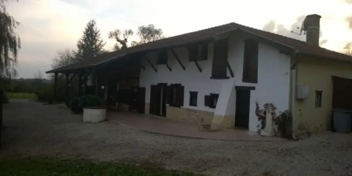 Ferme bressane sur 3,5 Ha/ 1 H GE