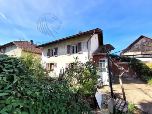 Maison individuelle de 3.5 pièces à rénover à Fahy