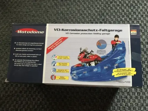 Bâche moto neuve à Colombier