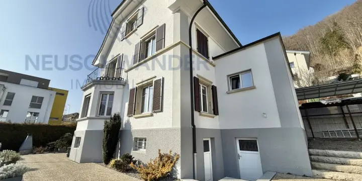 Splendide villa avec une magnifique vue et situation stratégique