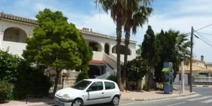 bungalow meub de 2 cham proche de la mer