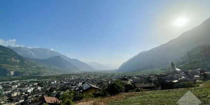 Appartement 4,5 pces de 133m2 avec jardin de 208m2 et 2 places de parc