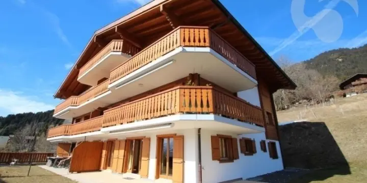 Superbe appartement en terrasse avec vue imprenable sur les Alpes