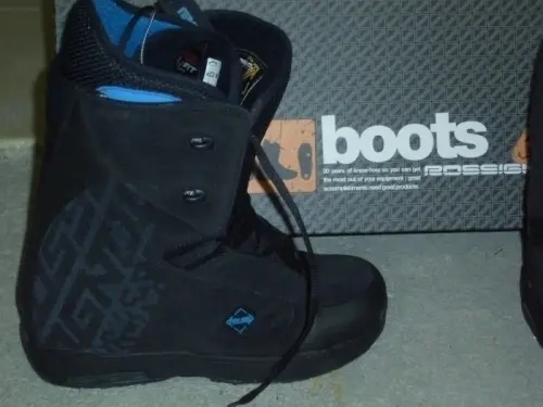 Boots Rossignol Revolve 44 Neuf 150 CHF à Neuchâtel