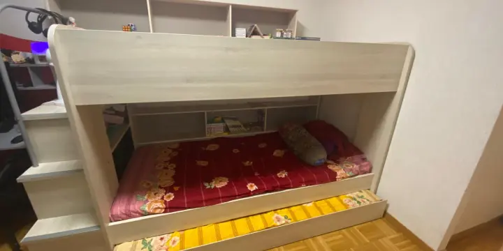 Lit superposé 3 couchages avec bureau intégré – Très bon état