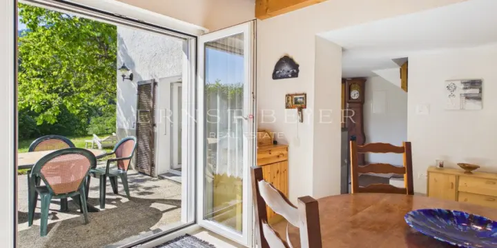 Chalet mitoyen avec cachet dans un environnement paisible et verdoyant