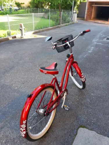 Vélo Cruise femme à vendre, comme neuf à Bienne
