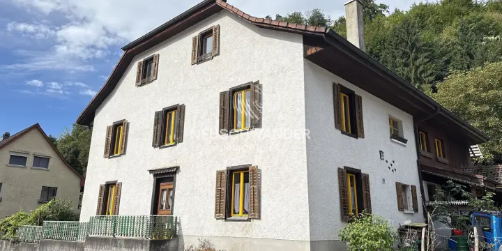 À vendre maison locative de 3 logements et 1 atelier à Soyhières