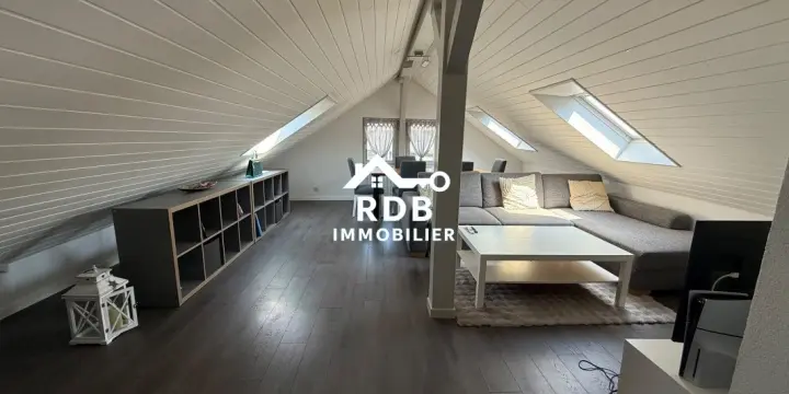 Appartement de 4 pièces au 3ème étage sans ascenseur situé à Chêne-Bourg 1225