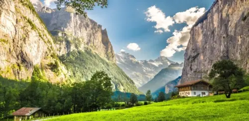 Sublime penthouse de luxe et panoramique à quelques minutes de Gstaad à Château-d'Oex