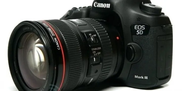 a vendre canon D5 markIII