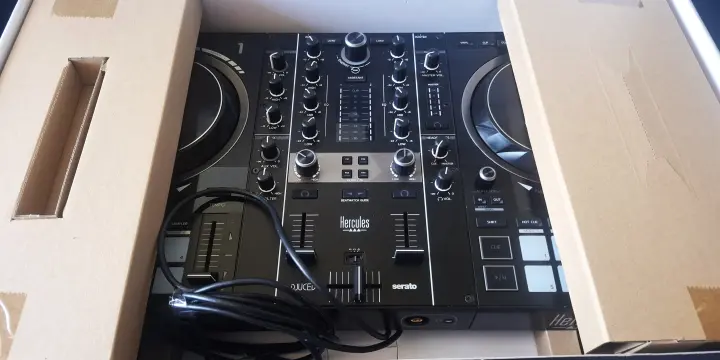 DJControl Hercules Inpulse 500