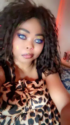 Belle femme fontaine 42 ans sans limite à Reconvilier