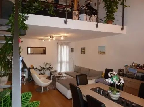 Duplex traversant attique 5 pièces 147 m à Thônex