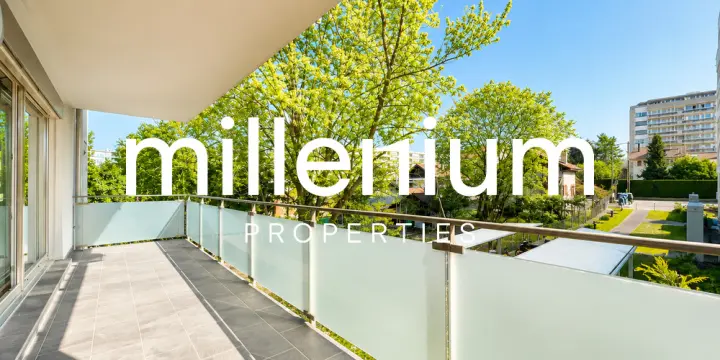 Bel appartement contemporain avec balcon