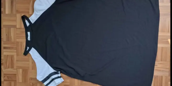 Robe neuve noir-blanc Nextmia Neuve