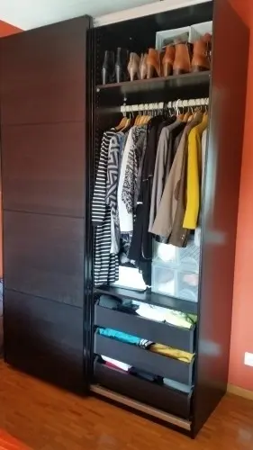 Armoire IKEA 2 portes coulissantes à Genève