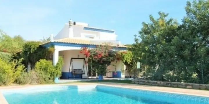 Villa F7100, 3 chambres, Faro/Portugal