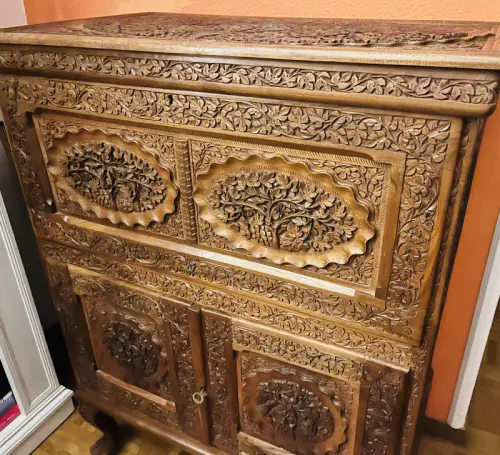 Mini bar ancien artisanal à vendre à Genève