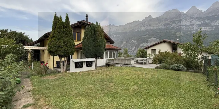 Wenige Schritte vom Walensee mit Blick auf die Churfirsten