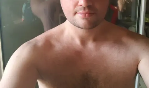 JEUNE homme naturiste (Massage relaxant et prostatique) à Sion