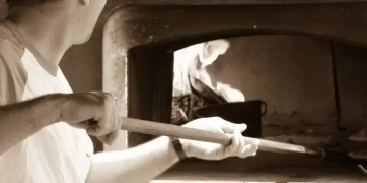  pizzeria mobile au feu de bois