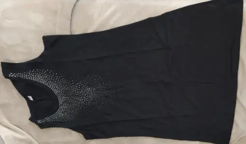 Robe noire "Simone" Comme neuve à Moutier