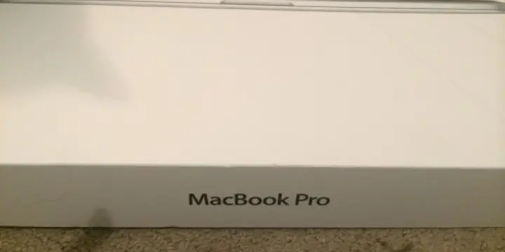 Apple MacBook Pro With 15" - Core i7 2.3