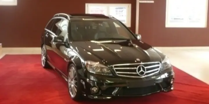 Mercedes-benz C63 AMG