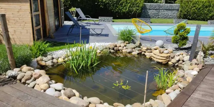 Cette très belle maison familiale agrémentée d'une piscine.