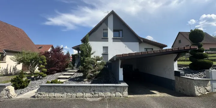 À vendre charmante maison de 6.5 pièces à Feldbach