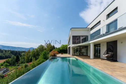 Exklusive Panorama-Villa: Ruhe & Familienglück