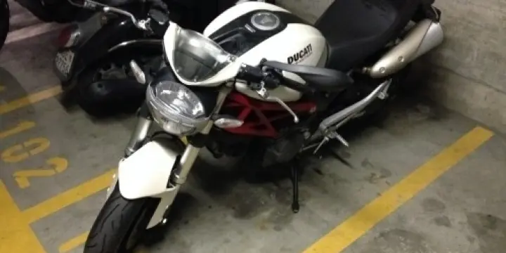 Ducati Monster 696 ABS