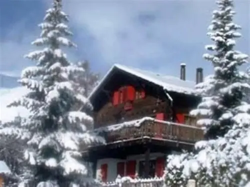 Grand chalet typique à Verbier à Fully