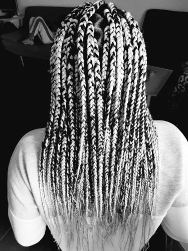 Coiffure tresse à Boudry