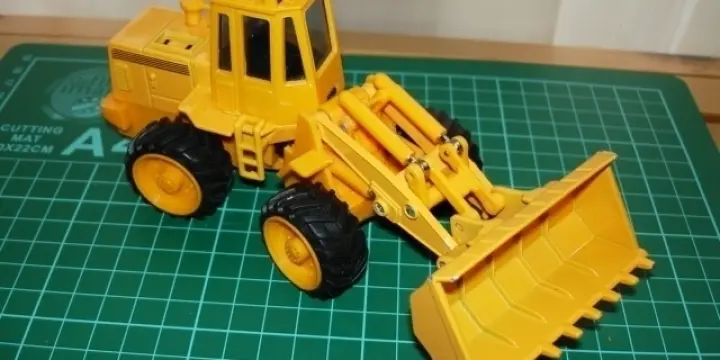 Maisto Trax jaune 1:50 sans emballage d'origine