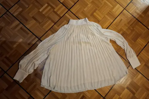 Blouse H&M saumon clair à Moutier