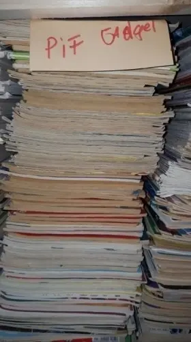 Lot 200 magazines Point de vue 1960-1990 à prilly