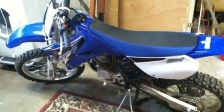 Moto cross Yamaha 85 à 3000€ d'urgent