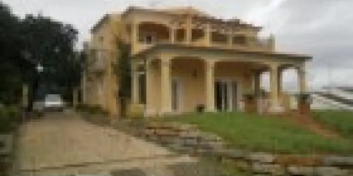 Villa 4 chambres Faro Portugal Réf:H802