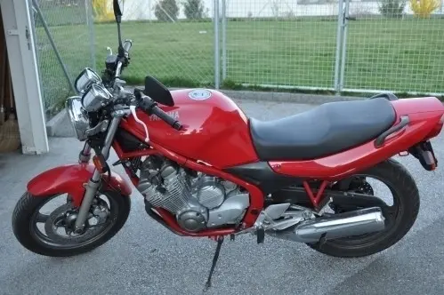 YAMAHA XJ 600 N faible kilometrage non b à ardon